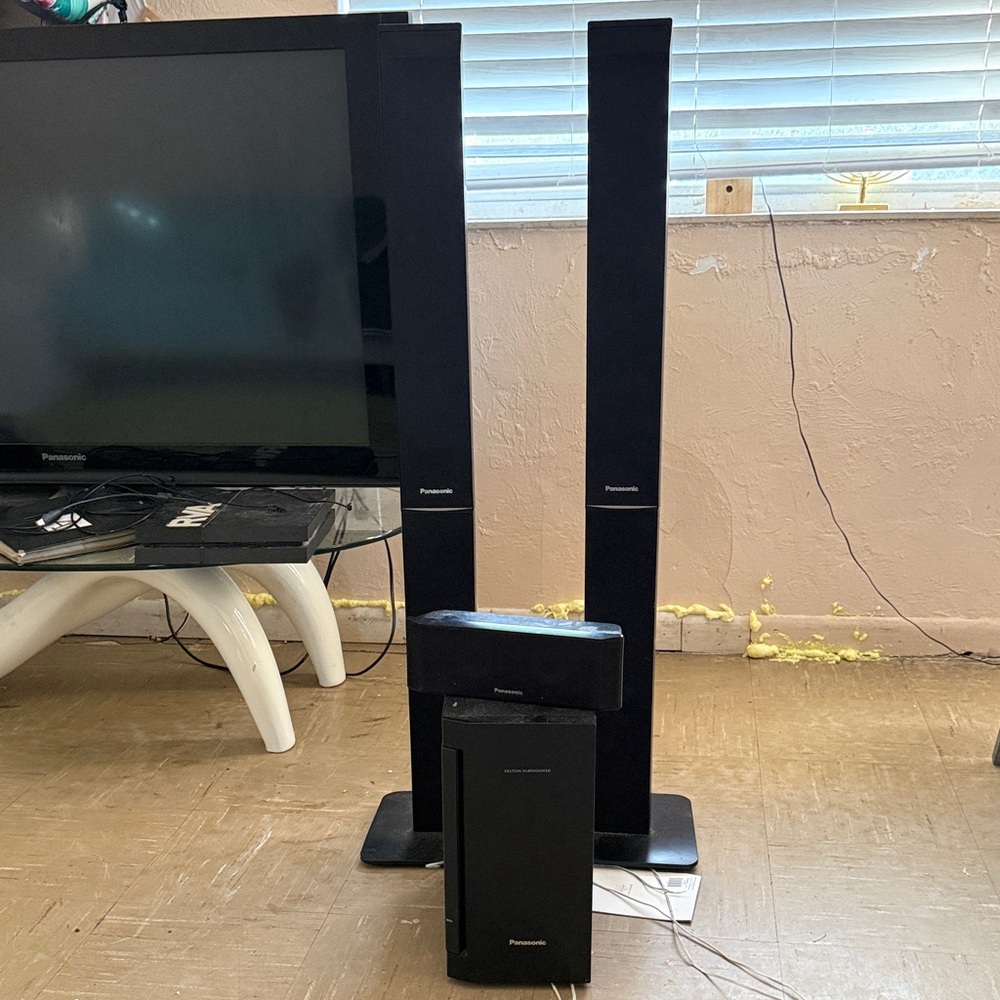 Panasonic Black Speaker Set with Subwoofer